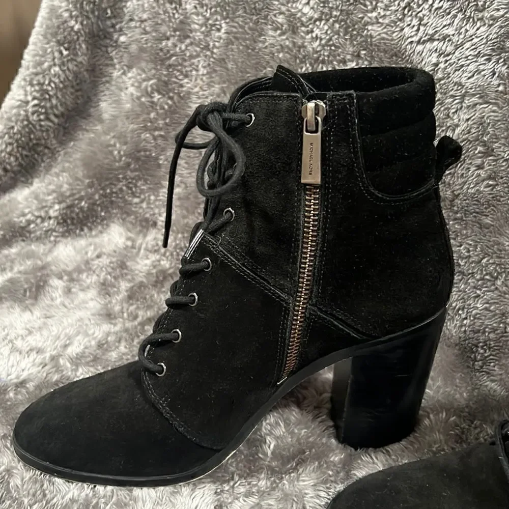 Michael Kors Black Thatcher Womens Lace-Up Suede Ankle Combat Boots Size 8M